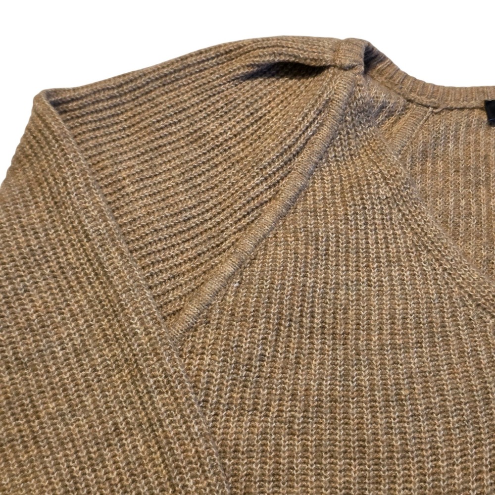 White House Black Market V-Neck Sweater Womens M Tan Puff Shoulder Pointelle - Picture 2 of 10